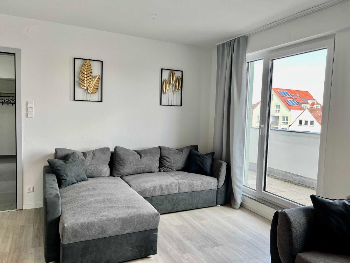 Nujen- Hotel Und Apartment Stuttgart Zuffenhausen מראה חיצוני תמונה