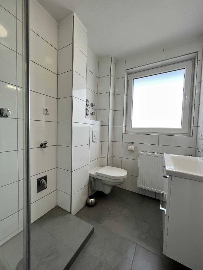 Nujen- Hotel Und Apartment Stuttgart Zuffenhausen מראה חיצוני תמונה