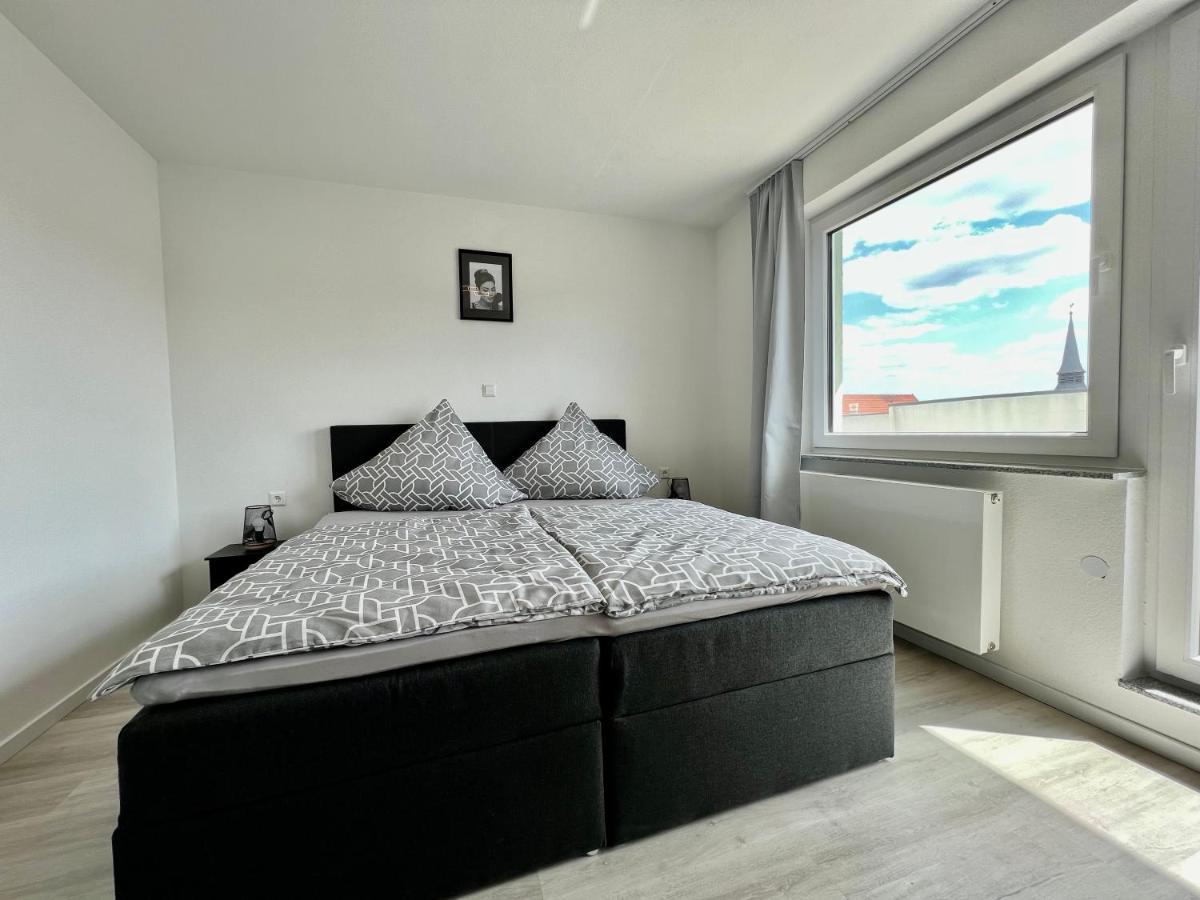 Nujen- Hotel Und Apartment Stuttgart Zuffenhausen מראה חיצוני תמונה